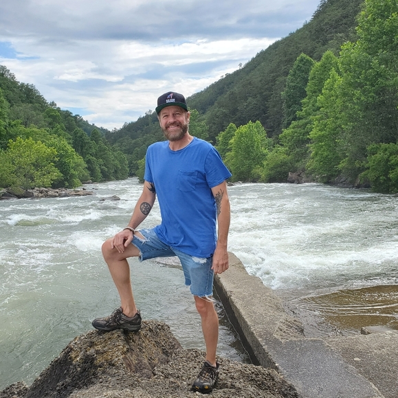 Meet your Posher, John - Picture 3 of 6